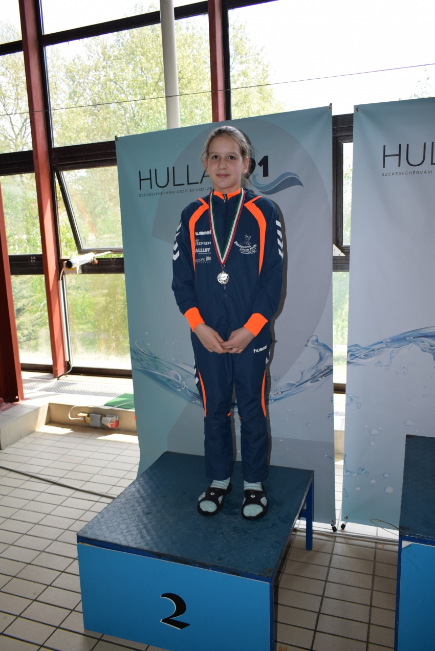 Székesfehérvár,2017.04.29-30 - Veisz Dóra, 400m vegyes, 2. hely Székesfehérvár,2017.04.29-30 - Veisz Dóra, 400m vegyes, 2. hely