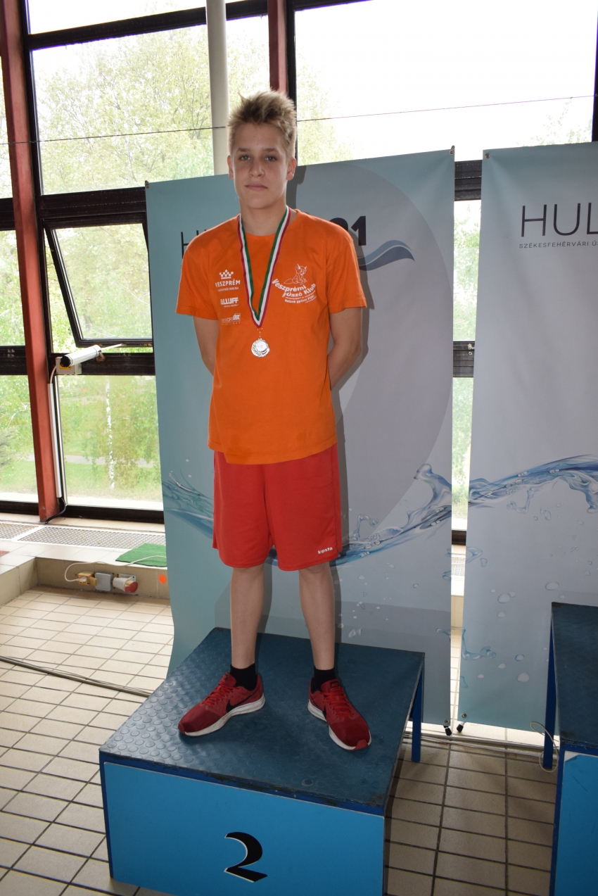 Székesfehérvár,2017.04.29-30 - Páll Sebestyén, 400m gyors, 2.hely Székesfehérvár,2017.04.29-30 - Páll Sebestyén, 400m gyors, 2.hely